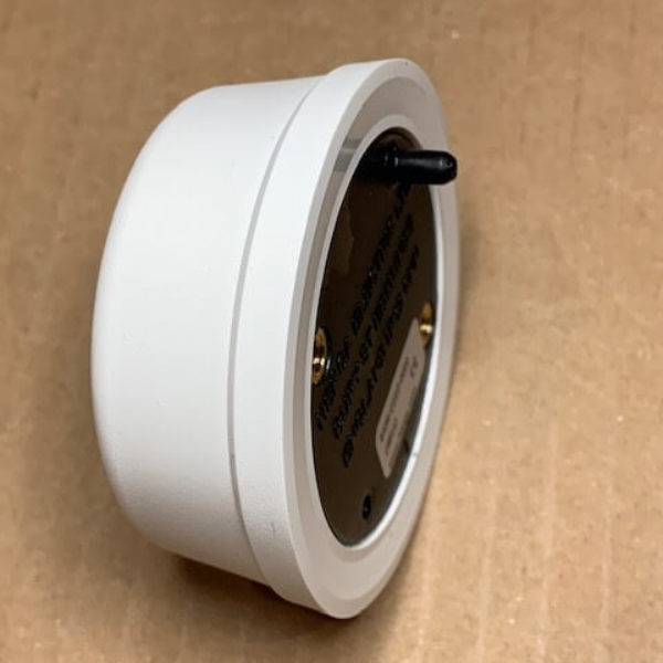 6439 White Pushbutton